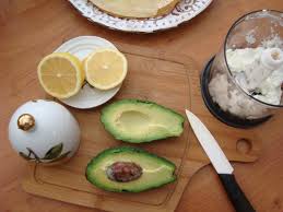 Пирожные с кремом из творога и авокадо